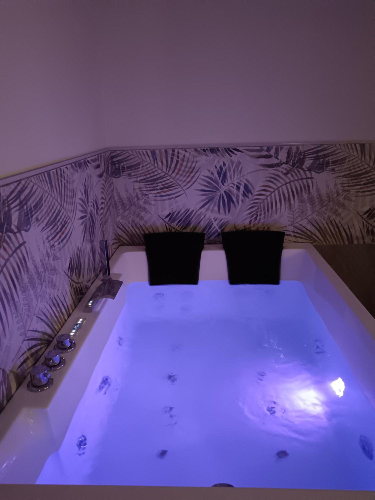 Casa Petri Home Spa Palermo Exteriör bild