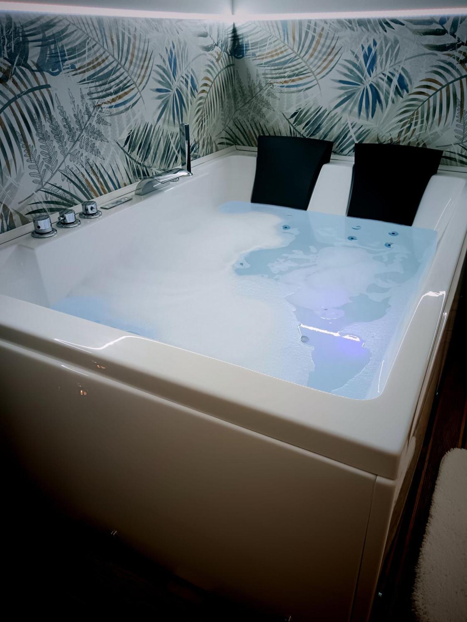 Casa Petri Home Spa Palermo Exteriör bild